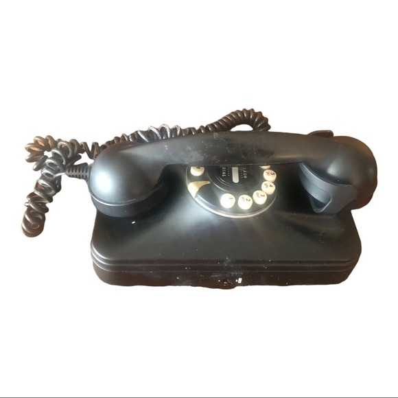 Other - VTG Black Vintage Push Button Phone in Excellent Used Condition
